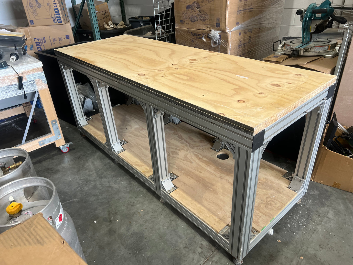 USED 260 Gallon Aquarium with Metal Stand